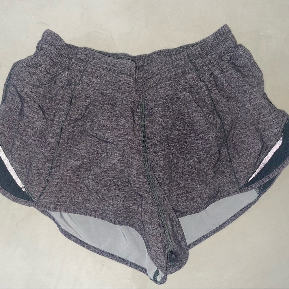 Lululemon Hotty Hot Shorts size 6